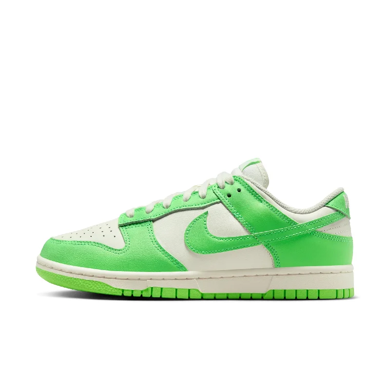 Nike Dunk Low 'Green Strike'