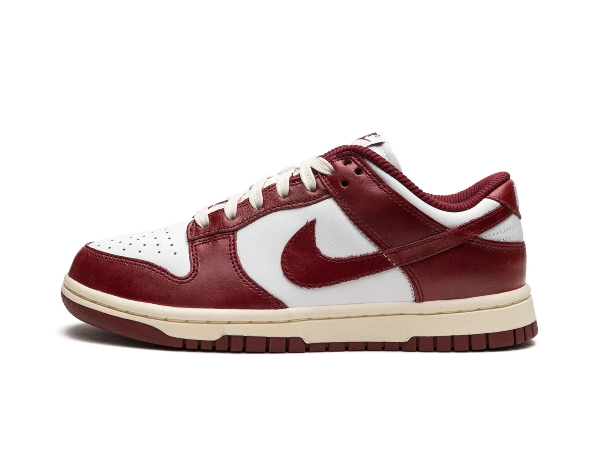 Nike Dunk Low PRM Vintage "Team Red"