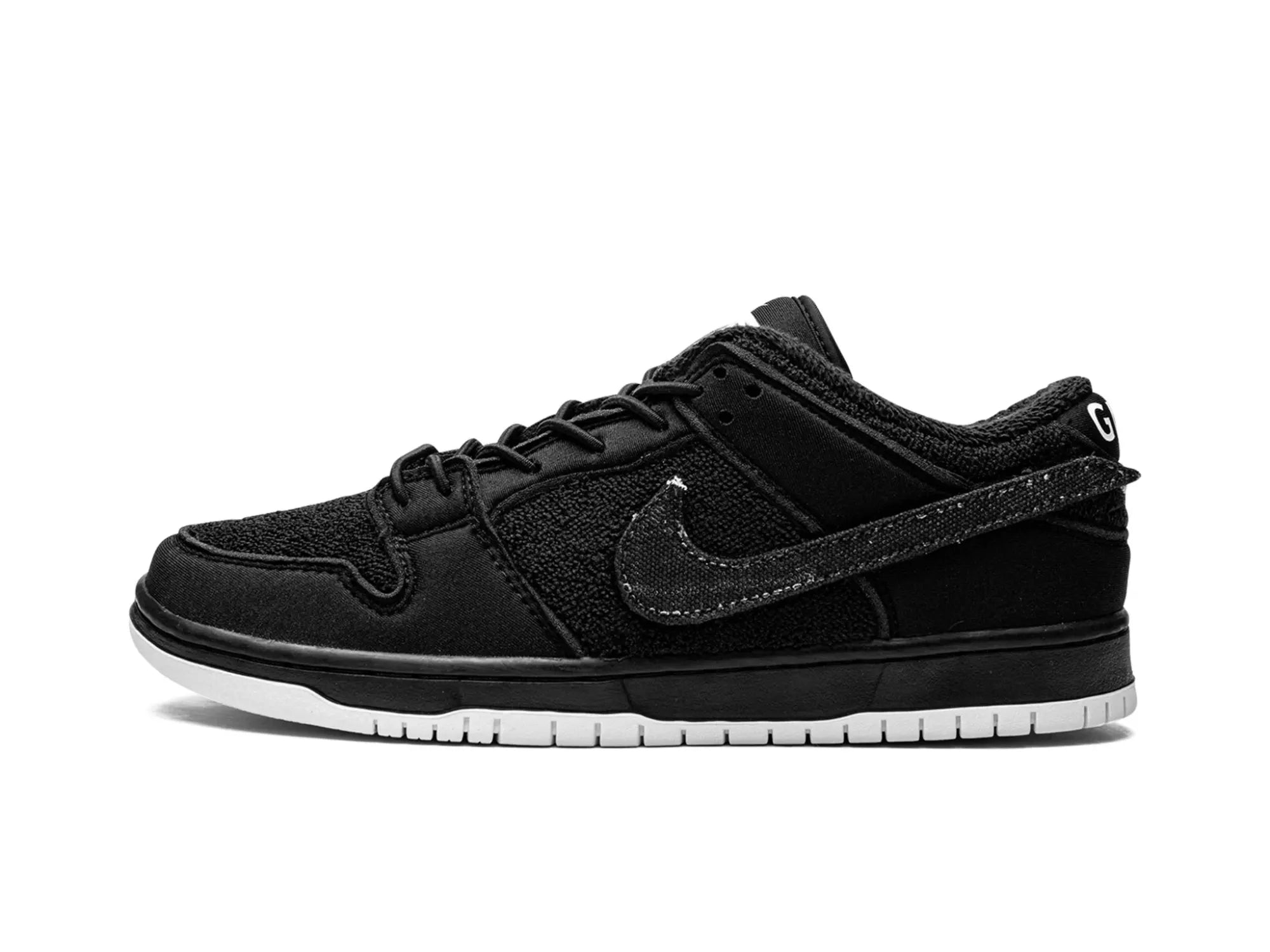 Nike Dunk Low SB "Gnarhunters"