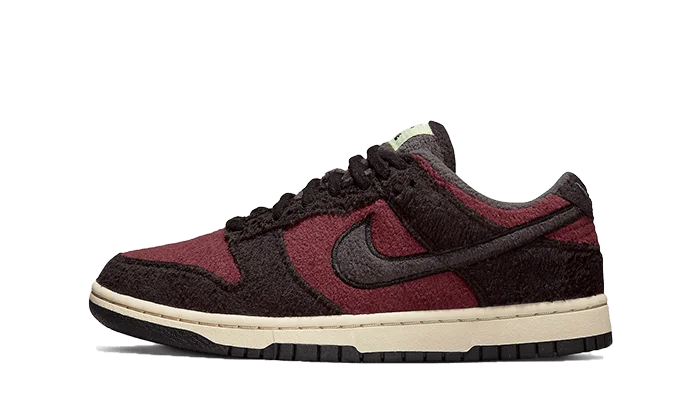 Nike Dunk Low SE Fleece Pack Burgundy Crush