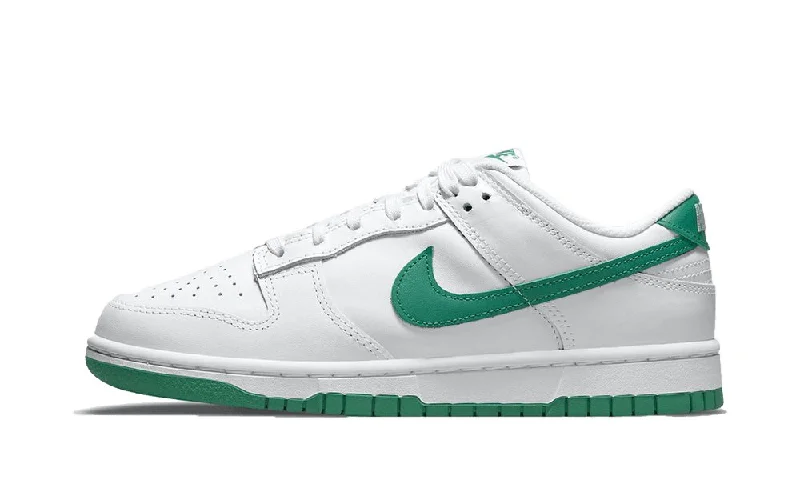 NIKE DUNK LOW WHITE LUCKY GREEN WMNS