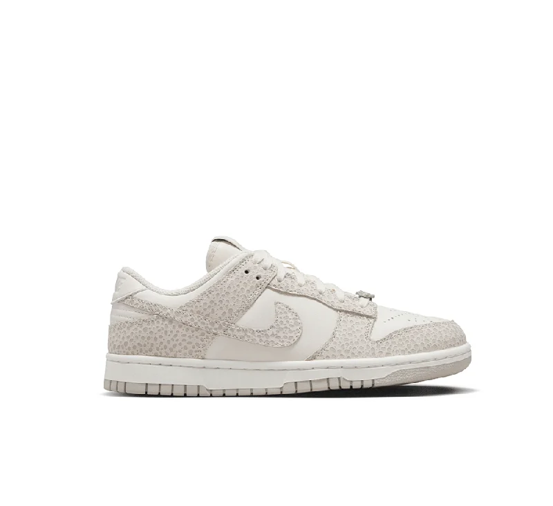 Womens Nike Dunk Low PRM